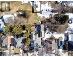 27 PACIFIC AVENUE - 42