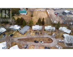 13 CYPRESS POINT CRESCENT - 2