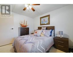 13 CYPRESS POINT CRESCENT - 24