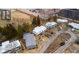 13 CYPRESS POINT CRESCENT - 33