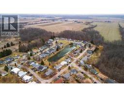 13 CYPRESS POINT CRESCENT - 39