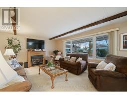 13 CYPRESS POINT CRESCENT - 5