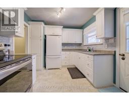 30 ARTHUR STREET - 10