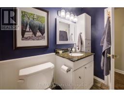 30 ARTHUR STREET - 18