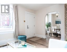 70 DUFFERIN STREET - 11