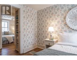 70 DUFFERIN STREET - 21