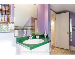 70 DUFFERIN STREET - 24