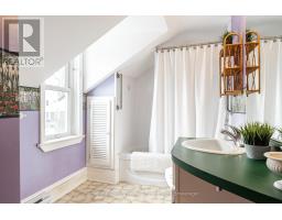 70 DUFFERIN STREET - 26