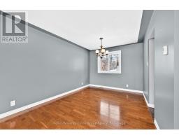 4 TORRANCE CRESCENT - 10