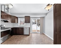 4 TORRANCE CRESCENT - 13