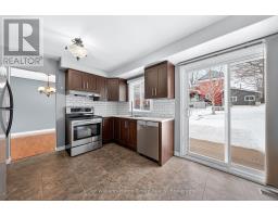 4 TORRANCE CRESCENT - 14