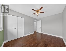 4 TORRANCE CRESCENT - 21