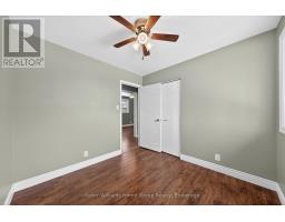 4 TORRANCE CRESCENT - 23