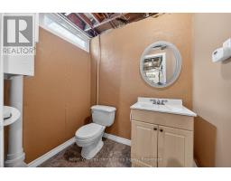 4 TORRANCE CRESCENT - 35