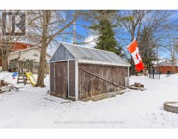 4 TORRANCE CRESCENT - 43