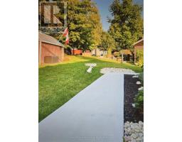 4 TORRANCE CRESCENT - 48