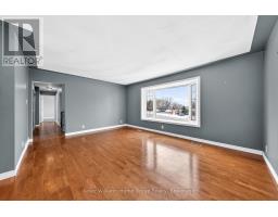 4 TORRANCE CRESCENT - 7