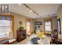 212 KING STREET - 21