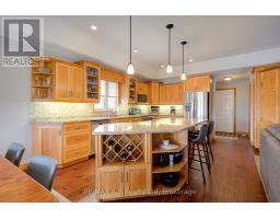 194 STATION ROAD - 10