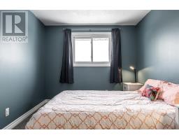 24 - 91 AVONWOOD DRIVE - 21