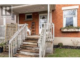 211 QUEEN STREET W - 29