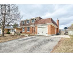 90 WINDEMERE CRESCENT - 1