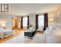 90 WINDEMERE CRESCENT - 15