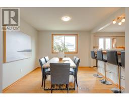 90 WINDEMERE CRESCENT - 17