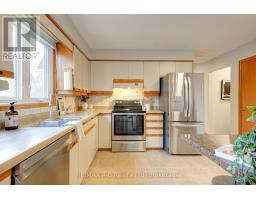 90 WINDEMERE CRESCENT - 19