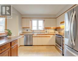 90 WINDEMERE CRESCENT - 20