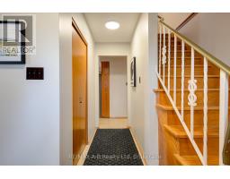 90 WINDEMERE CRESCENT - 25