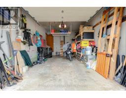 90 WINDEMERE CRESCENT - 47