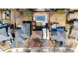 90 WINDEMERE CRESCENT - 9