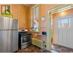 131 HURON STREET - 18