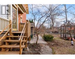 131 HURON STREET - 36