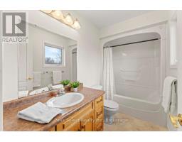 31 - 30 ANN STREET - 28