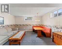 31 - 30 ANN STREET - 32