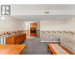 31 - 30 ANN STREET - 34