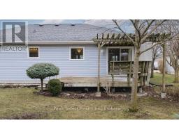 31 - 30 ANN STREET - 39