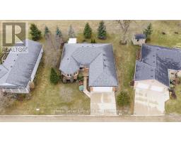 31 - 30 ANN STREET - 43