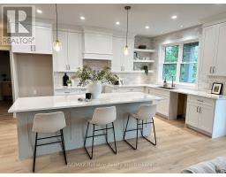 8 THIMBLEWEED DRIVE - 17