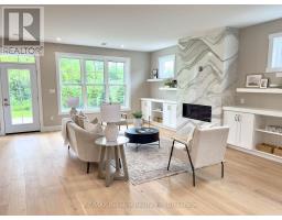 8 THIMBLEWEED DRIVE - 21