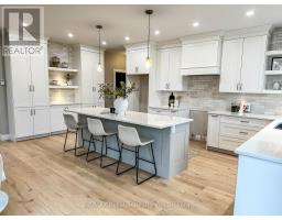 8 THIMBLEWEED DRIVE - 23