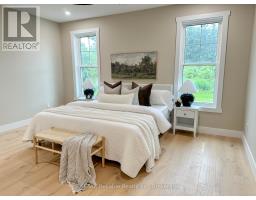 8 THIMBLEWEED DRIVE - 27