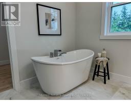 8 THIMBLEWEED DRIVE - 31