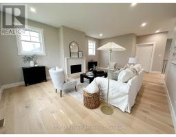 8 THIMBLEWEED DRIVE - 35