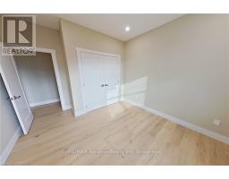 8 THIMBLEWEED DRIVE - 38