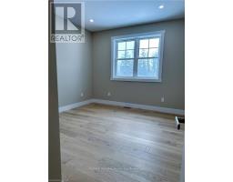 8 THIMBLEWEED DRIVE - 40