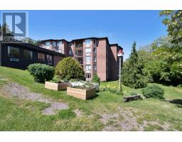 22 ST ANDREW STREET N - 2