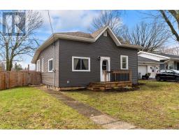 140 RATTENBURY STREET W - 2